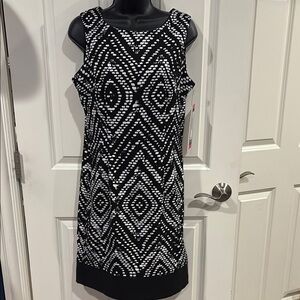Mario Serrano Italy size 8 Elegant Black and White Geometric Dress